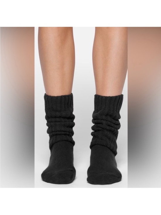 SKIMS Accessories - SKIMS Black Lounge Slouch Crew Socks - S/M